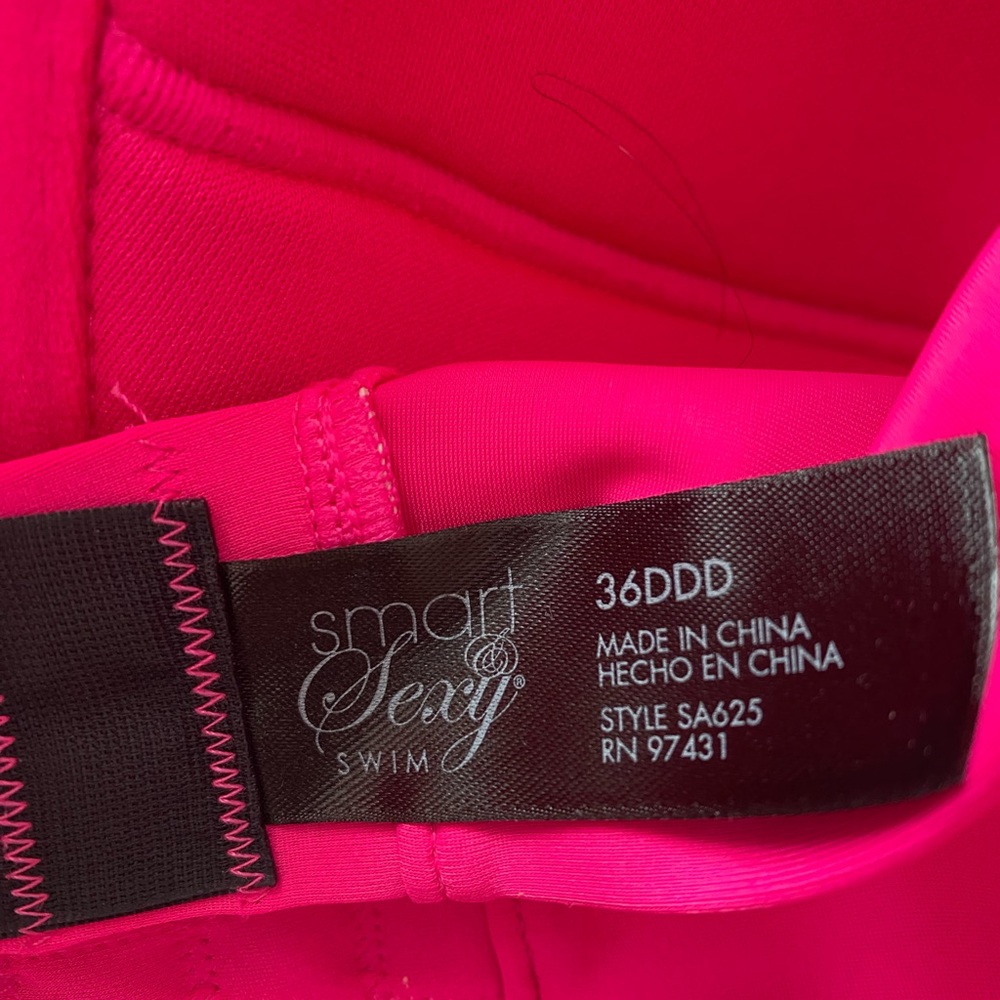 34DDD & 36DDD- Two swim suit tops! By Smart & Sexy. - Picture 8 of 8